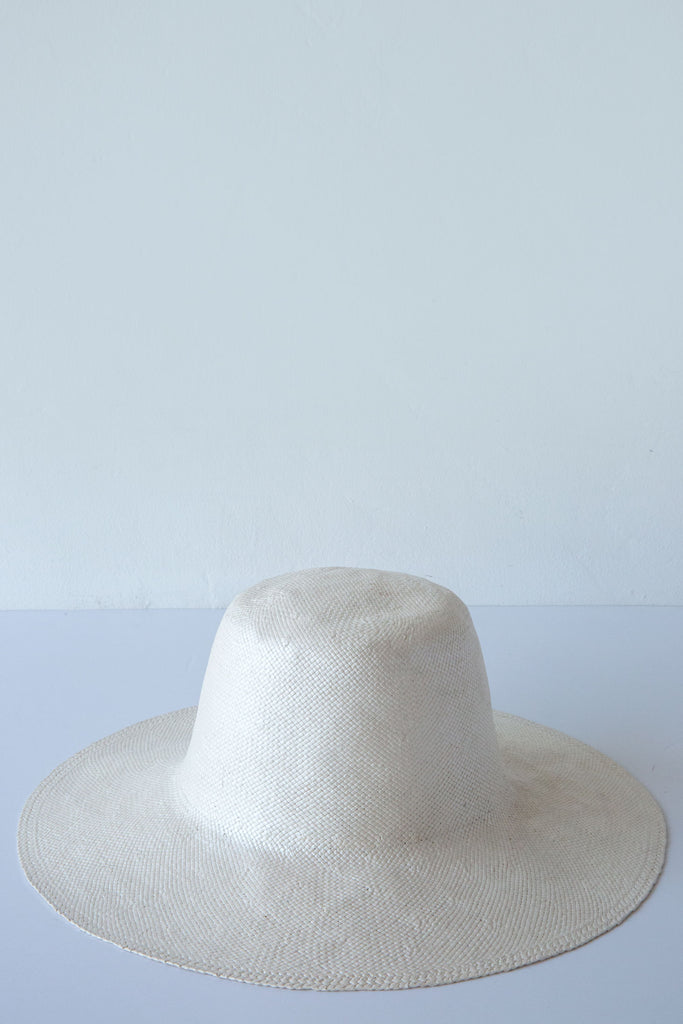 Lai Paper Hat