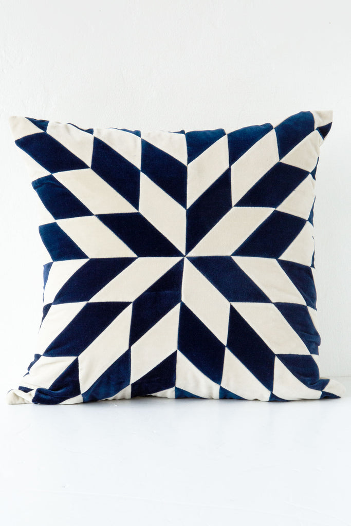 Nova Cushion