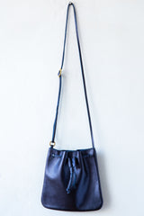 d/e goods blue bag