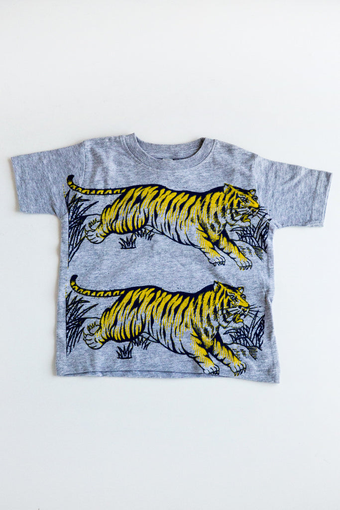 lucky fish grey leap tiger tee