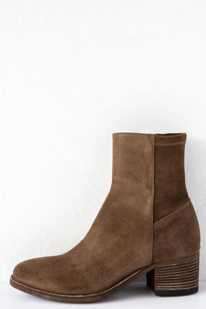 Denner/127 Boot