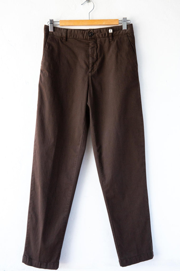 Soft Twill Slim Leg