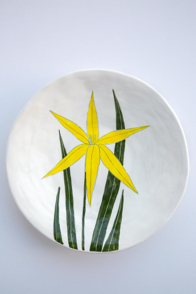 Lily Plate Medium