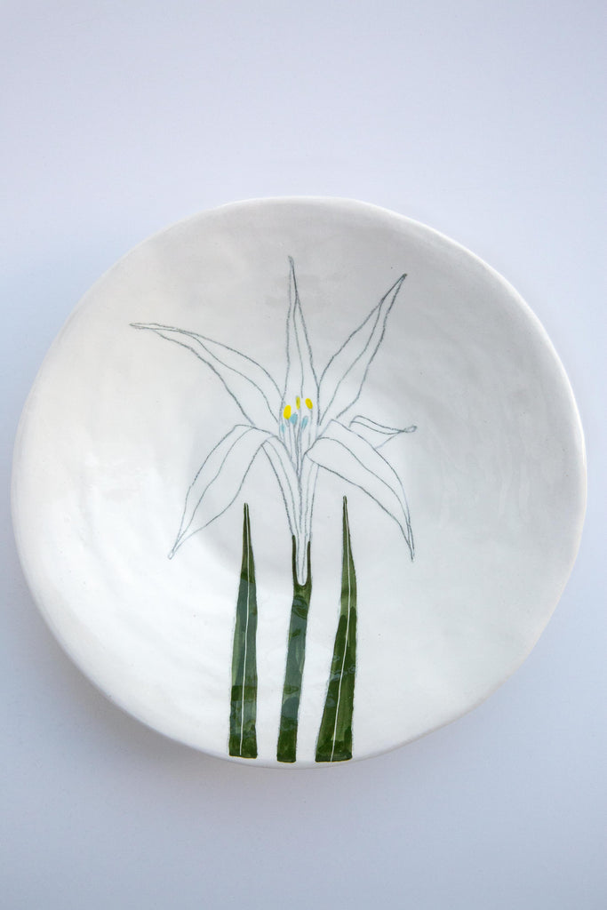Lily Plate Medium