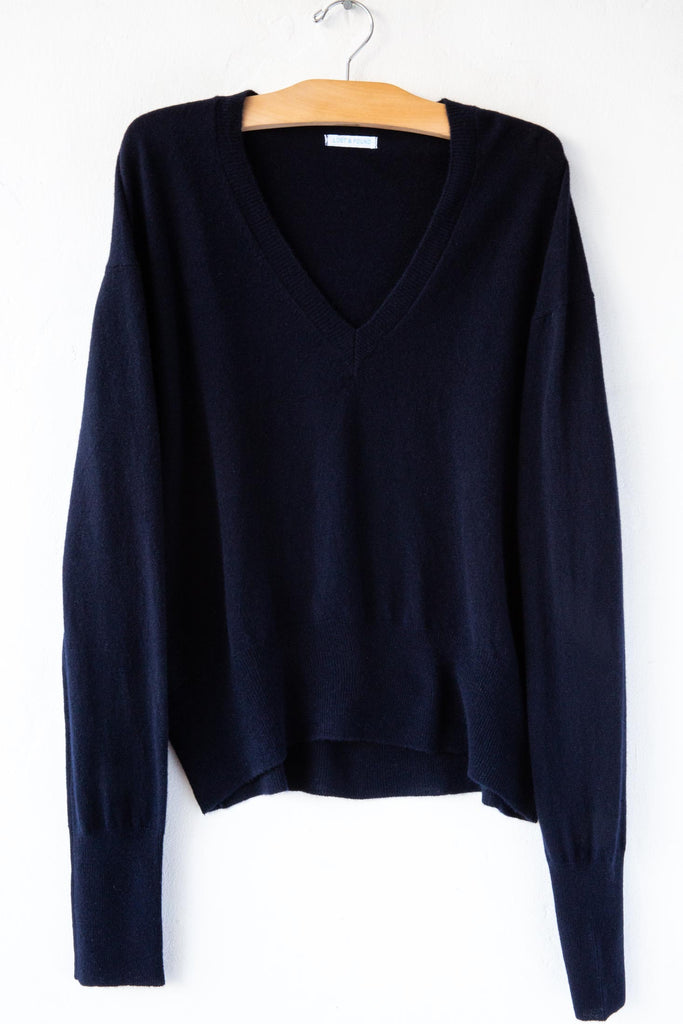 Slouchy Air V Neck