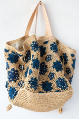 Akora Tote