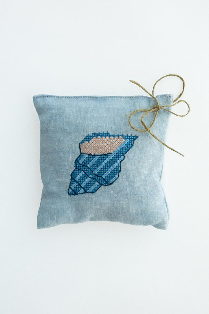 Lavender Conch Emb Sachet