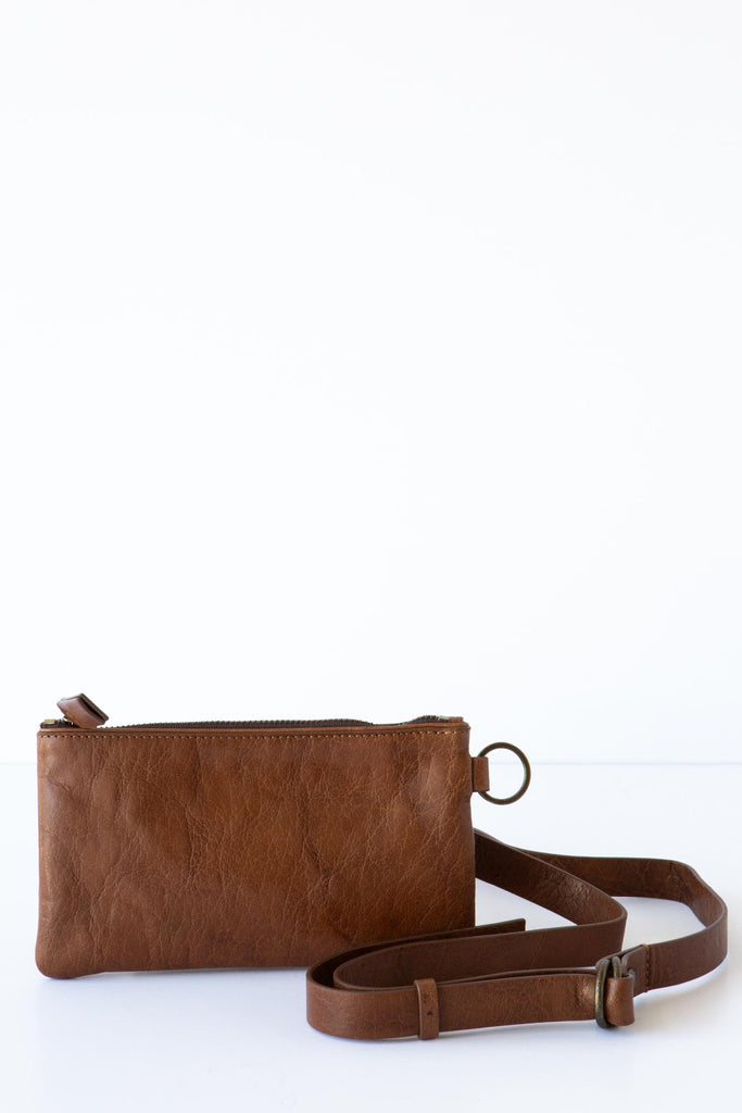 Flat Pouch w Belt