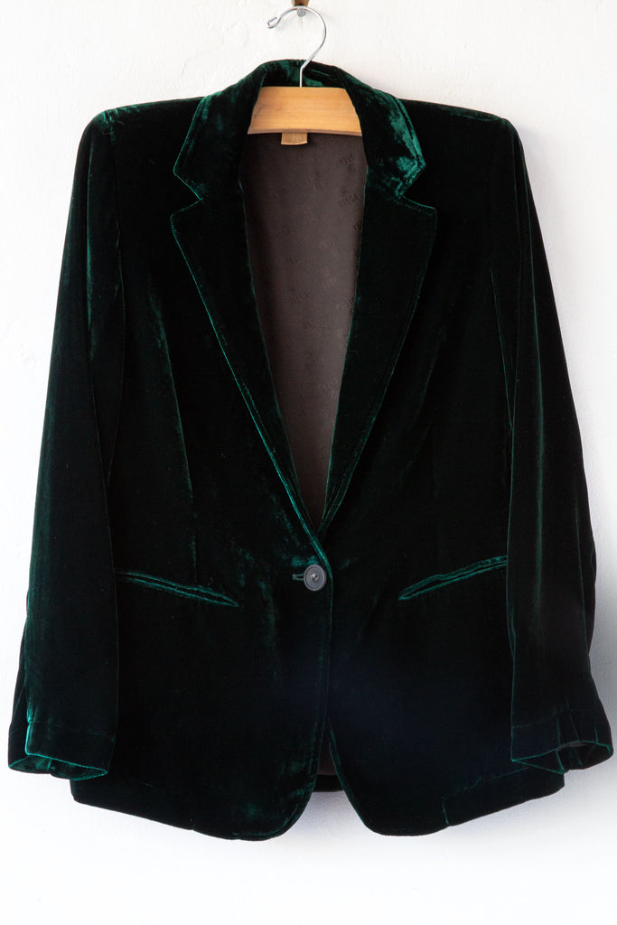 Vikelo Velvet Jacket