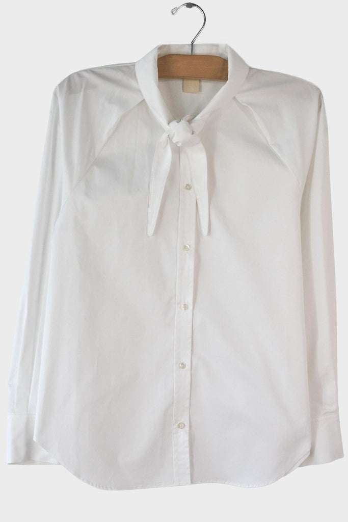 Scarf Collar Raglan
