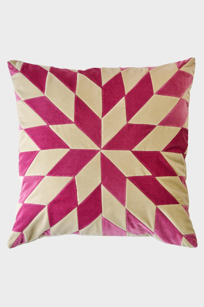 Nova Cushion