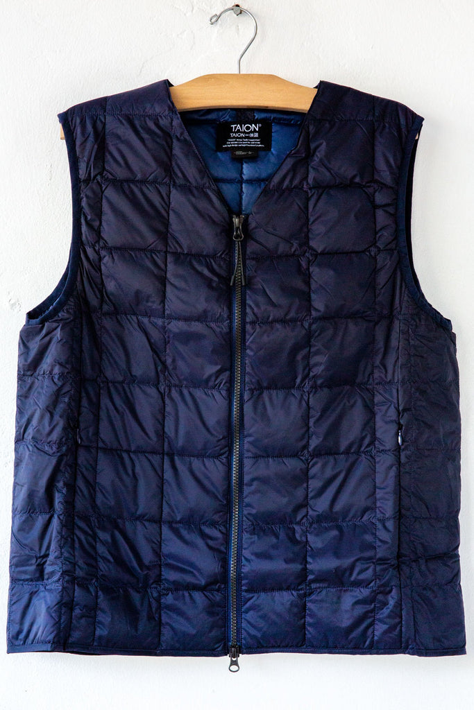 V Neck Zip Vest Navy – Lost & Found