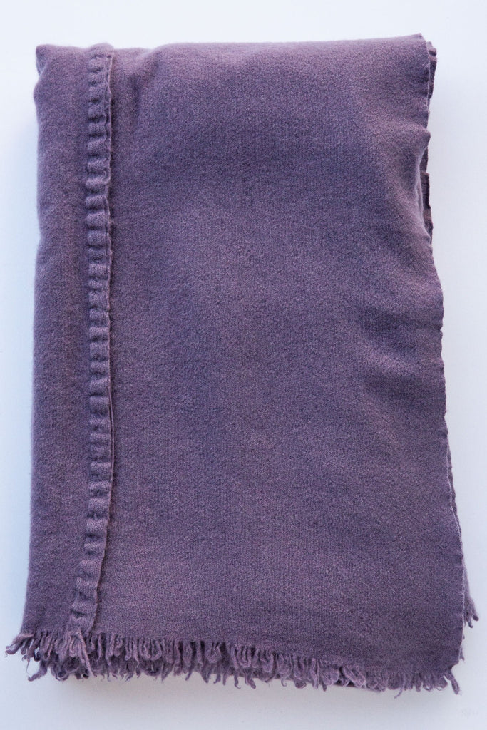 Private  02 04  Cashmere Blanket/Throw