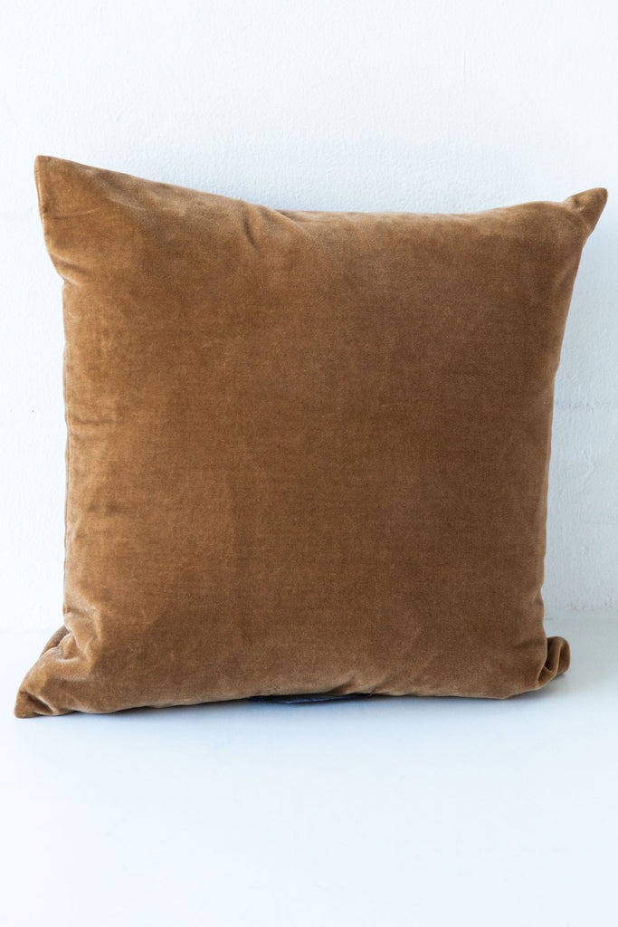 Basic Cushion Camel
